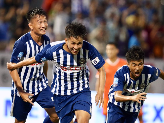 "Văn Toàn đệ nhị" tài năng mới của đội tuyển bóng đá Việt Nam