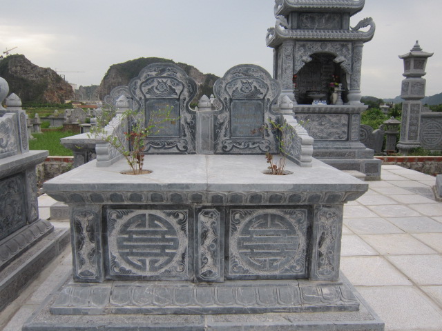 Lăng mộ đá xanh Thanh Hóa 