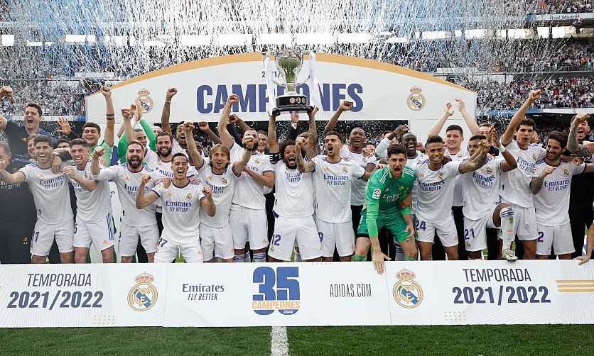 Real vô địch La Liga sớm bốn vòng 