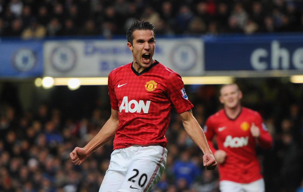 Cựu danh thủ MU - Robin van Persie chung tay hướng về đồng bào miền Trung Việt Nam