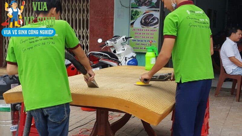 dich vu giat nem tai nha TPHCM